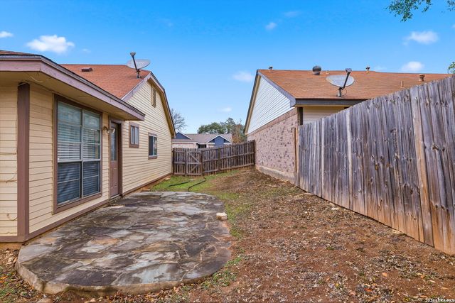 9630 Wildwood Rdg, San Antonio, TX 78250