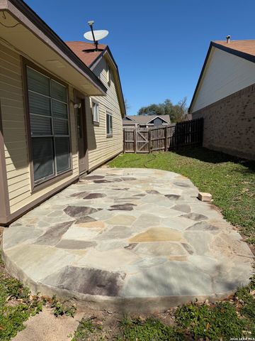 9630 Wildwood Rdg, San Antonio, TX 78250