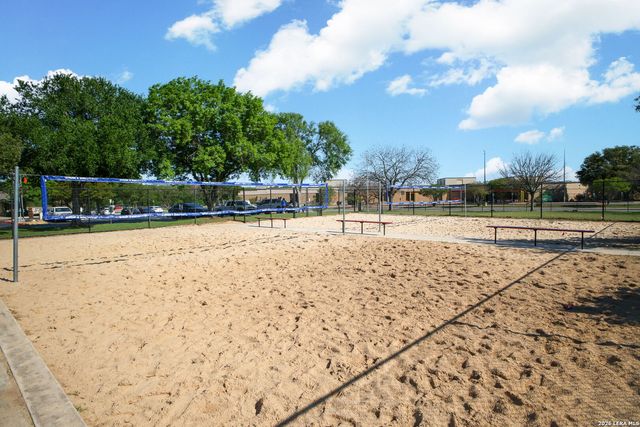 9630 Wildwood Rdg, San Antonio, TX 78250