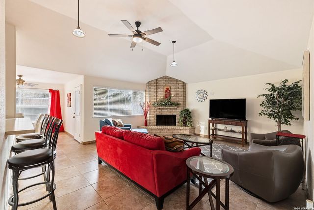 9630 Wildwood Rdg, San Antonio, TX 78250