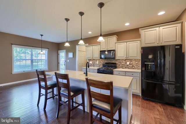 892 FENTON AVE, Lancaster, PA 17601