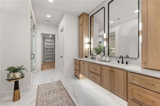 17701 Knox Street, Overland Park, KS 66221