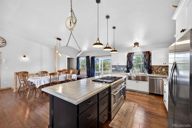 3069 Sangre Drive, Westcliffe, CO 81252