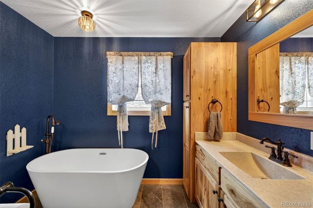3069 Sangre Drive, Westcliffe, CO 81252