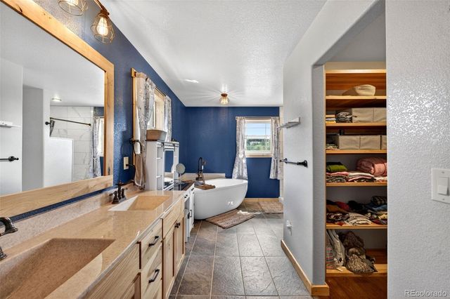 3069 Sangre Drive, Westcliffe, CO 81252