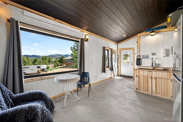 3069 Sangre Drive, Westcliffe, CO 81252