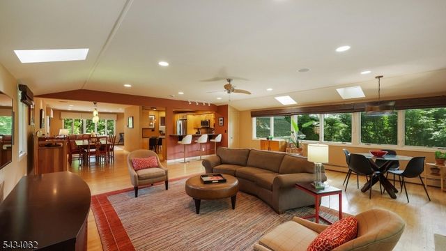 738 Boulevard, Westfield Town, NJ 07090