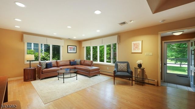 738 Boulevard, Westfield Town, NJ 07090