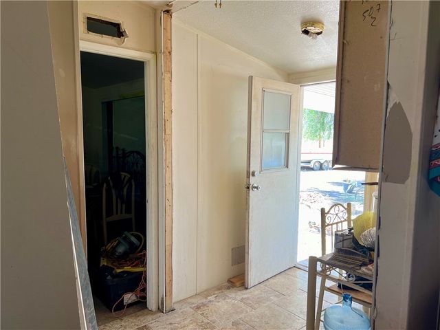 10585 S Queens Road, Mohave Valley, AZ 86440