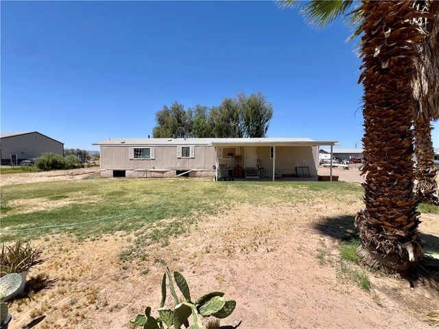 10585 S Queens Road, Mohave Valley, AZ 86440