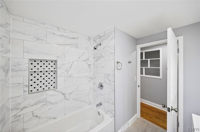 209 Northwood Drive, Salina, NY 13211