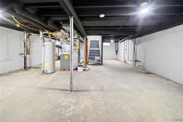 209 Northwood Drive, Salina, NY 13211