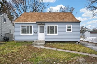 209 Northwood Drive, Salina, NY 13211