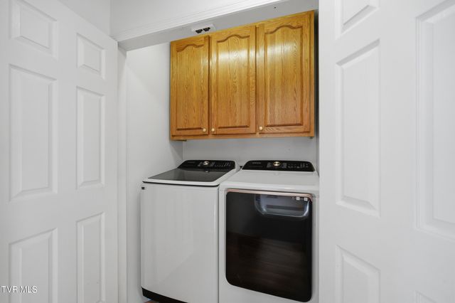 228 Sunrise Lane, Mountain City, TN 37683