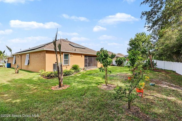 236 Grouper Circle SE, Palm Bay, FL 32909