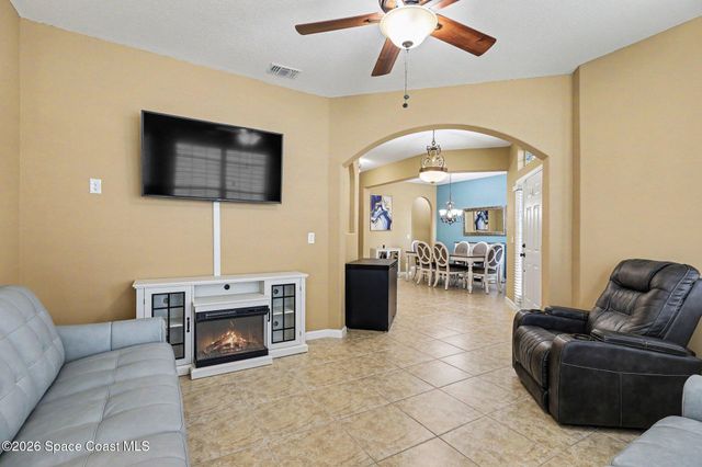 236 Grouper Circle SE, Palm Bay, FL 32909