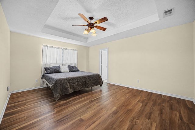 1043 Bells Chapel Road, Pecan Hill, TX 75165