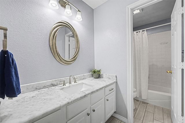 1043 Bells Chapel Road, Pecan Hill, TX 75165