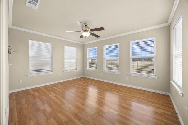 1043 Bells Chapel Road, Pecan Hill, TX 75165