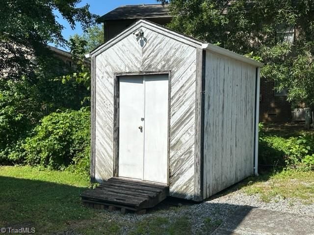 1006 W Barton Street B, Greensboro, NC 27407