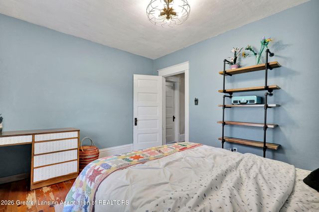 521 E Jefferson Street, Grand Ledge, MI 48837