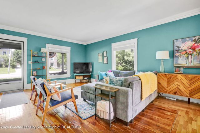 521 E Jefferson Street, Grand Ledge, MI 48837