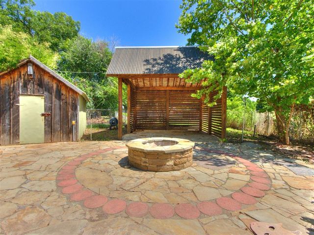 1928 W Idaho Street, Chickasha, OK 73018