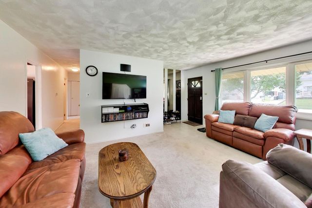 1300 Jefferson Road, Hoffman Estates, IL 60169