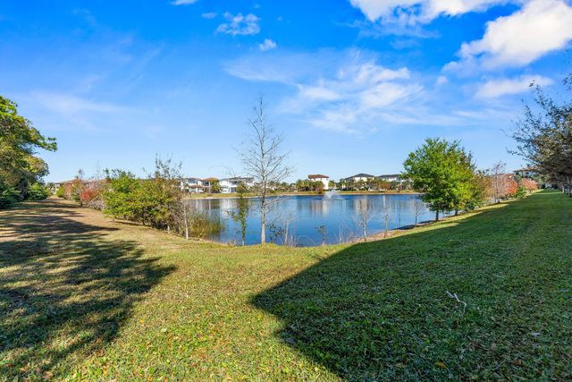 12739 Machiavelli Way, Palm Beach Gardens, FL 33418