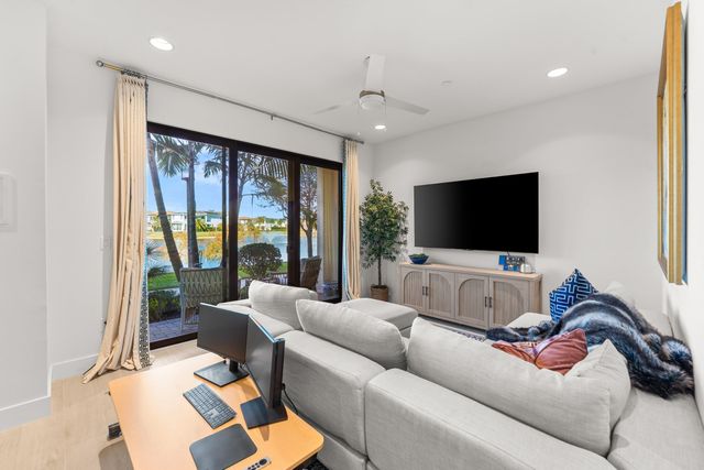 12739 Machiavelli Way, Palm Beach Gardens, FL 33418