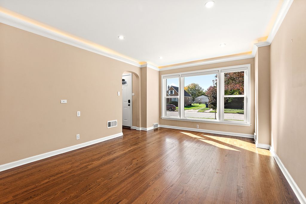 10117 S Clifton Park Avenue, Evergreen Park, IL 60805 — photo 5