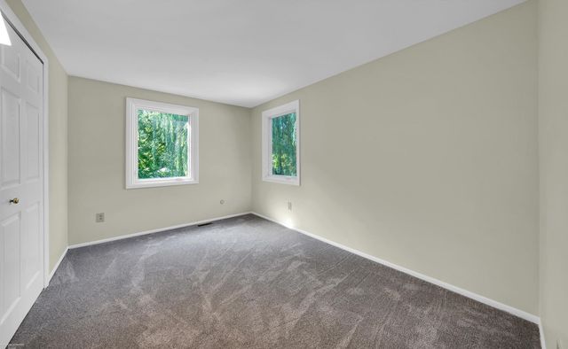 2700 Renshaw Drive, Troy, MI 48085