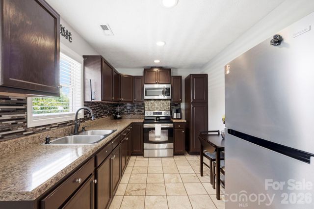 51 Kay Thomas Drive, Hendersonville, NC 28792