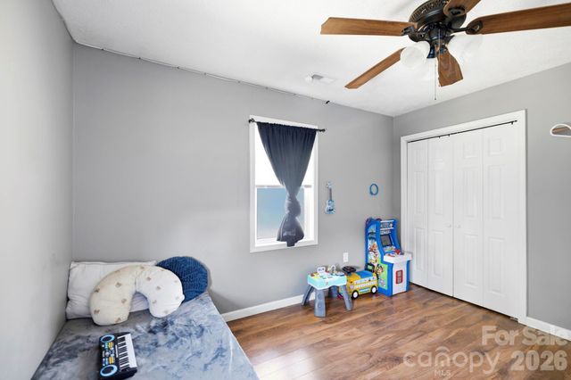 51 Kay Thomas Drive, Hendersonville, NC 28792