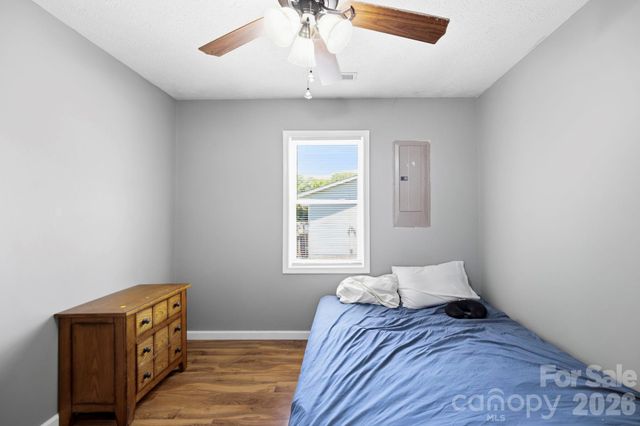 51 Kay Thomas Drive, Hendersonville, NC 28792