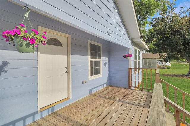 2715 Warren Ave Avenue, Lake Charles, LA 70601