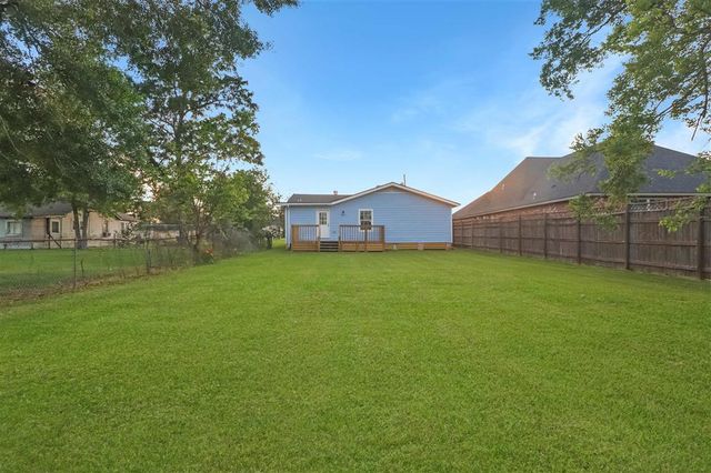 2715 Warren Ave Avenue, Lake Charles, LA 70601