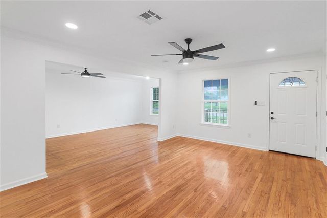 2715 Warren Ave Avenue, Lake Charles, LA 70601