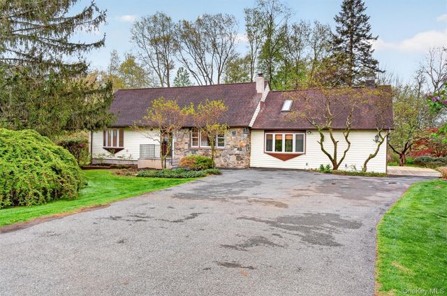 15 Schuylkill Court, Carmel, NY 10512