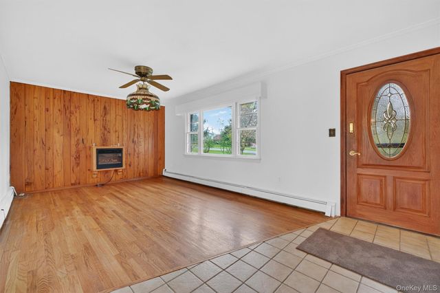 15 Schuylkill Court, Carmel, NY 10512