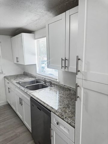 1310 Atlantic Avenue A-b, Fort Pierce, FL 34950