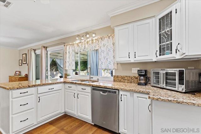 12938 Yankton, Poway, CA 92064