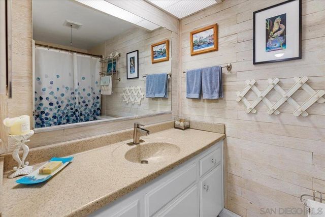 12938 Yankton, Poway, CA 92064