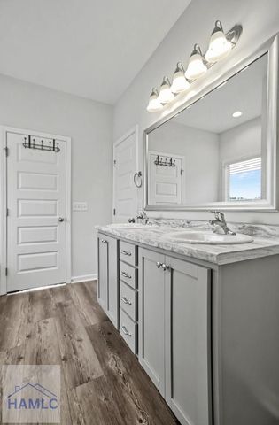 1560 Arnold Drive SE, Allenhurst, GA 31301