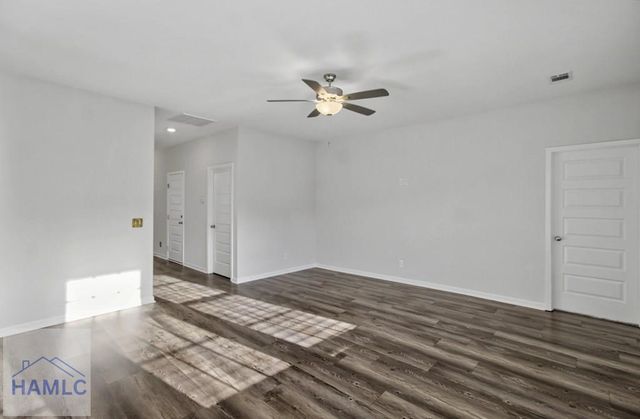 1560 Arnold Drive SE, Allenhurst, GA 31301