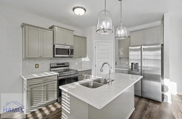 1560 Arnold Drive SE, Allenhurst, GA 31301