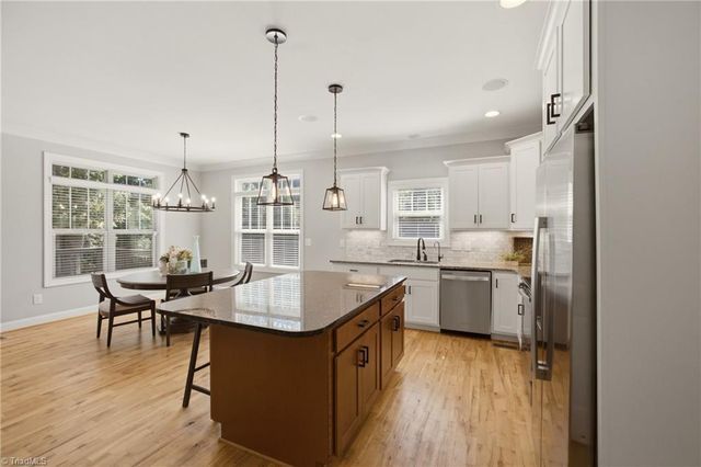 5612 Crooked Oak Drive, Summerfield, NC 27358