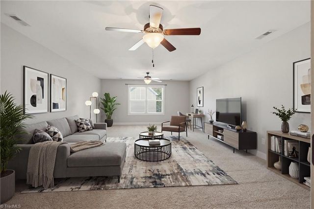 5612 Crooked Oak Drive, Summerfield, NC 27358