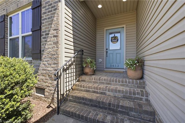 5612 Crooked Oak Drive, Summerfield, NC 27358