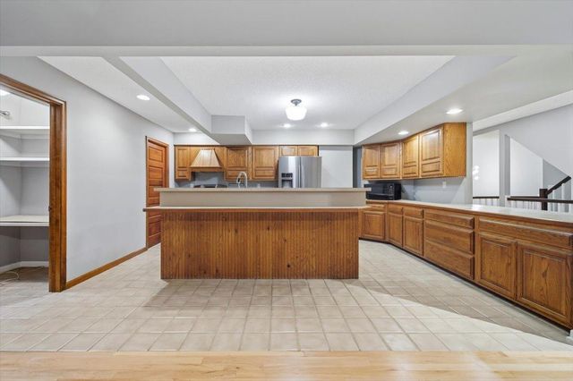 71 Fir Street, Mahtomedi, MN 55115